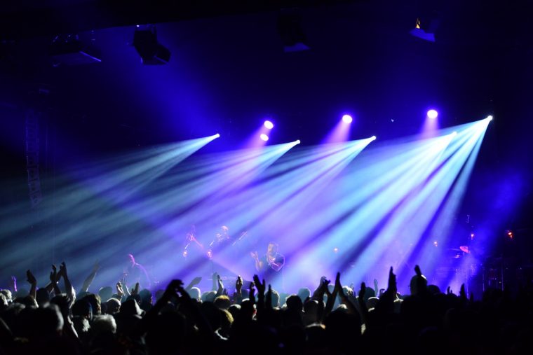 Ibrahim Maalouf faisant applaudir le public en rythme sous le Chapiteau du Cully Jazz lors de la dernire soirée de l'édition 2016